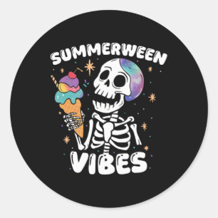 Sticker Rond Summerween Vibes Skeleton Ice Cream Art Summer Hal