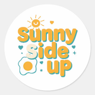 Sticker Rond "Sunny Side Up" joyeux avec œuf et soleil