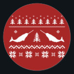 Sticker Rond Sweater de Narwhal Christmas<br><div class="desc">Ce pull narval de Noël fait un grand cadeau de vacances... ou une conversation intéressante. N'allez pas avec l'orignal vintage typique ou les narvals de rennes-go ! Joyeux Noël!</div>