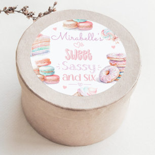 Sticker Rond Sweet sassy et six pastel