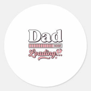 Sticker Rond T-shirt vintage d'annonce de bébé 2025 Papa en rou