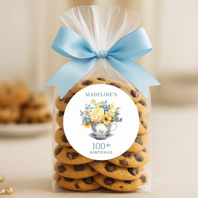 Sticker Rond Teacup Fleurs Bleues Jaunes 100e anniversaire (Blue teacup and yellow flowers 100th birthday party favor bag sticker)
