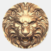 Tête de lion doré rugissant