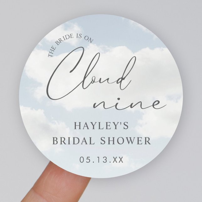 Sticker Rond Thème Nuage Elle est sur Cloud 9 Faveurs de Mariag (Créateur téléchargé)