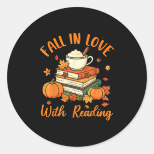 Sticker Rond Tomber Amoureux Avec Lecture Livre Citrouille Auto
