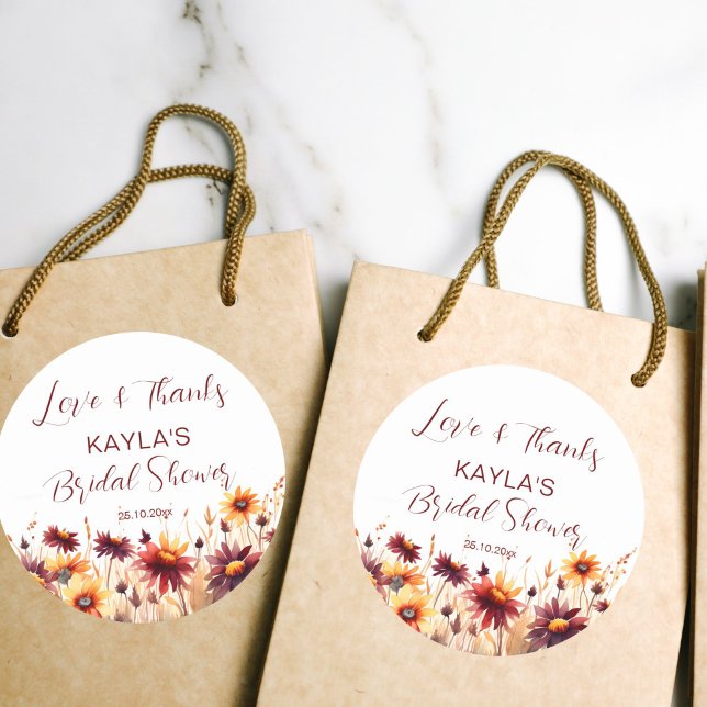 Sticker Rond Tombez amoureux favoris de la douche nuptiale de d (Fall in love bridal shower thank you favor gift stickers burgundy orange dahlias daisies wildflowers)