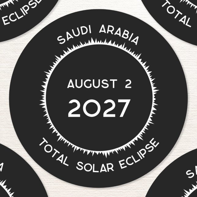 Sticker Rond Total Éclipse Solaire 2027 Arabie Saoudite (Total solar eclipse August 2nd 2027 Saudi Arabia custom text sticker)