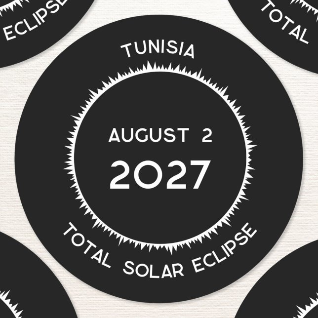 Sticker Rond Total Éclipse Solaire 2027 Tunisie (Total solar eclipse August 2nd 2027 Tunisia custom text sticker)