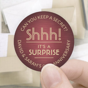 Sticker Rond TOUT Anniversaire Surprise Brossé Bourgogne et or