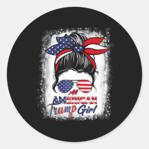 Sticker Rond Toute Américaine Trump Girl 4 juillet Messy Bun Pr