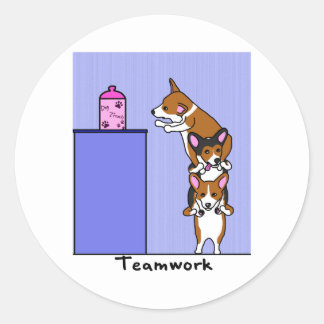 Sticker Rond Travail d'équipe de Corgi