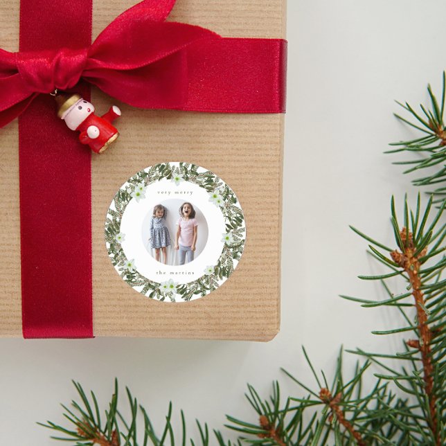 Sticker Rond Très Joyeux pin et fleurs hiver Wreath Noël (Créateur téléchargé)