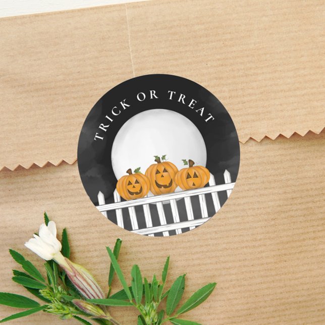Sticker Rond Trick Halloween Ou Traiter Éffrayant Ghost Cute Fa (Créateur téléchargé)