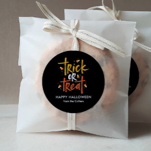 Sticker Rond Tricoter ou traiter l'Halloween du maïs bonbon