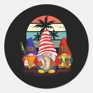 Sticker Rond Trois Gnomes De Baseball Softball Gnome Funny Spor