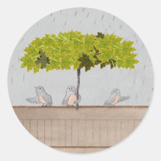 Sticker Rond Trois oiseaux sous la pluie
