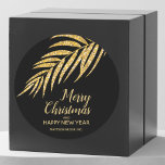 Sticker Rond Tropcal Gold Glitter Palm Christmas Thank You<br><div class="desc">Ajoutez une touche finale avec des autocollants ROUND imprimés sur mesure avec une élégante façade en faux or parties scintillant tropicale palmier sur un arrière - plan noir avec votre salutation et des informations en lettrage chic. Cliquez sur le bouton PERSONNALISER, puis Customisez un autre lien pour organiser, ajouter ou...</div>