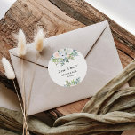 Sticker Rond Tropical Eucalyptus Greenerife L'amour est doux Ma<br><div class="desc">Cet amour de la verdure à l'eucalyptus tropical est un autocollant rond classique mariage doux est parfait pour un mariage de destination. Le design se décline en roses éclatants illustrés de violet,  blanc,  bleu et rose,  nichés dans un beau bouquet de feuilles vert eucalyptus.</div>