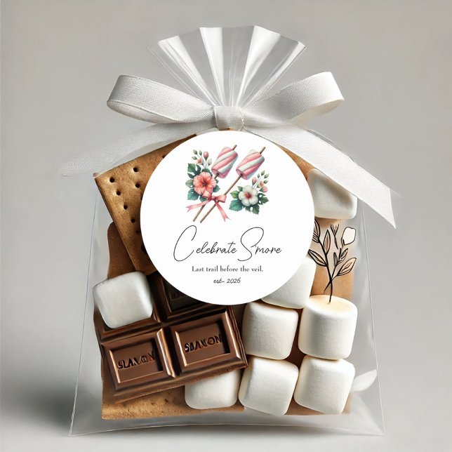 Sticker Rond Trousse de fête S'mores Bachelorette de mariée de  (Celebrate S'more Custom Camp Bride Bachelorette Classic Round Sticker)