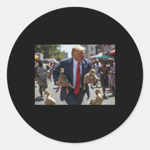Sticker Rond Trump Détenant Du Canard Et Du Chat Voter Trump Pe