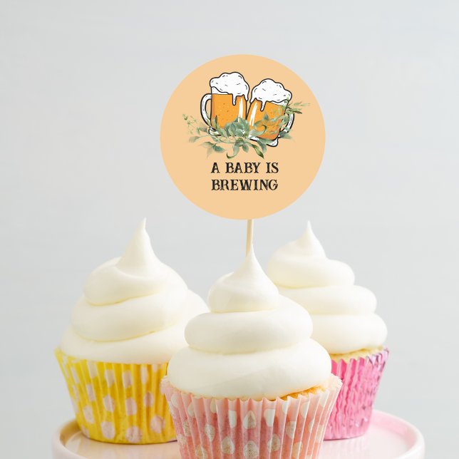 Sticker Rond Un bébé prépare des toppers de cupcake (Créateur téléchargé)