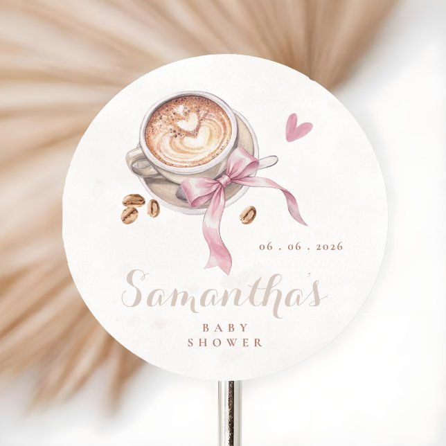 Sticker Rond Un bébé prépare du café Fête de bébé ruban rose (Créateur téléchargé)
