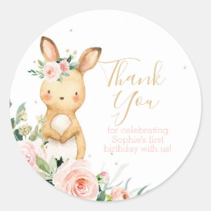 Sticker Rond Un lapin devient un premier anniversaire pour une