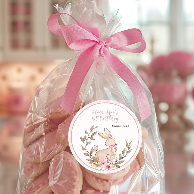 Sticker Rond Un Lapin Est En Train De Tourner Une Fille Rose (Cute Bunny Girls 1st Birthday Party. With pink wildflowers. Easily personalize Birthday girl's name.)