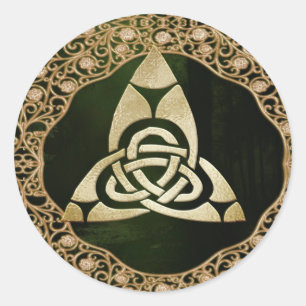 Sticker Rond Un noeud de trinité celtique sur les ombres de la 