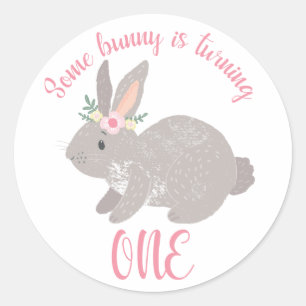 Sticker Rond Un petit lapin fête son premier anniversaire !