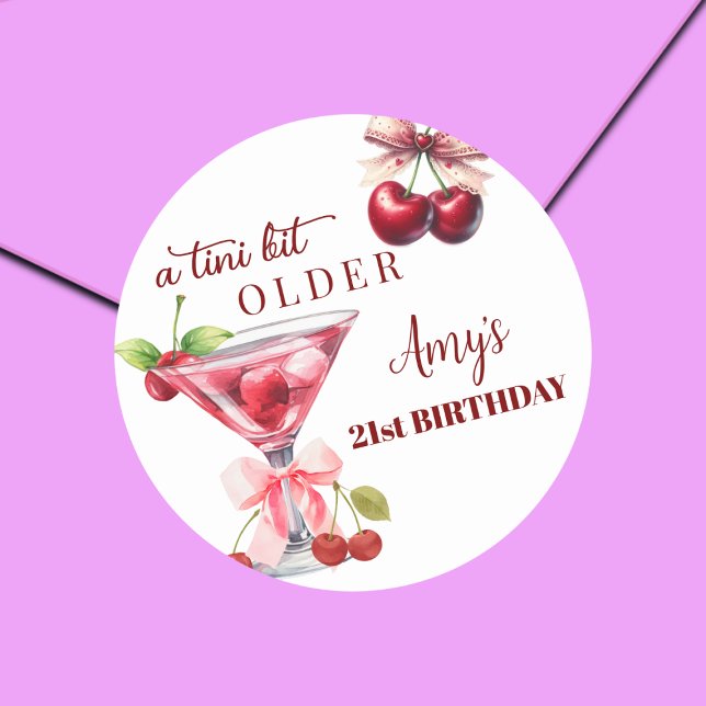 Sticker Rond Un peu plus âgé Chic Cherry Martini 21e anniversai (Créateur téléchargé)