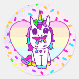 Sticker Rond Unicorne avec le papillon sur le coeur arc-en-ciel