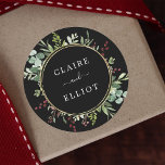 Sticker Rond Vacances de Noël Botanique<br><div class="desc">Cet autocollant présente des eucalyptus à aquarelle peinte,  des feuilles verts,  des baies rouges avec un cadre en faux cercle or. Pour une personnalisation plus avancée de cette conception,  cliquez sur le lien "Customiser plus loin". Des articles correspondants sont également disponibles.</div>