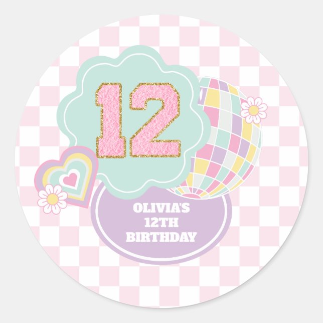 Sticker Rond Varsity preppy pastel patch 12e anniversaire (Devant)