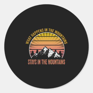 Sticker Rond Vêtements de randonnée extérieurs ce qui se passe