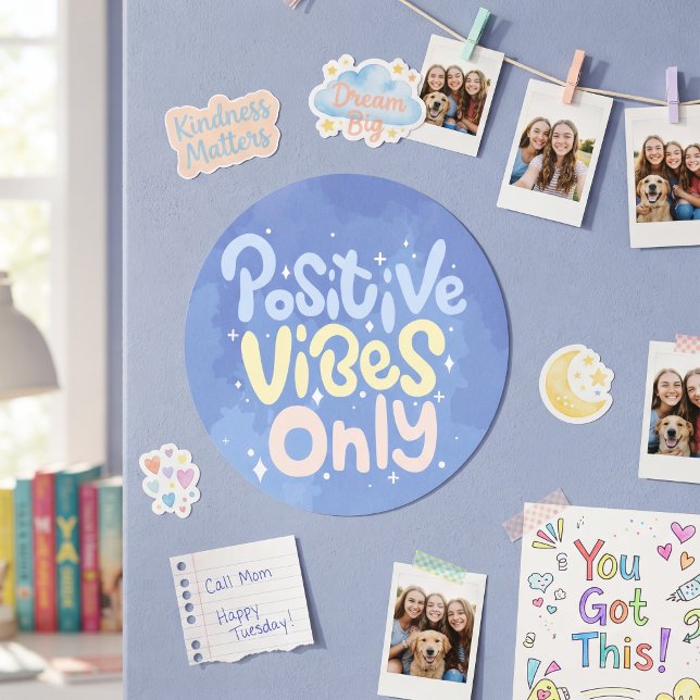 Sticker Rond Vibes Positives Uniquement (Créateur téléchargé)