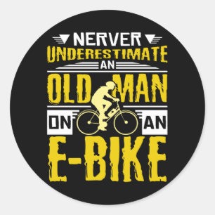 Sticker Rond Vieux Homme en E-bike