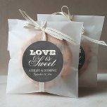 Sticker Rond Vintage Black Chalkboard Love is Sweet Mariage<br><div class="desc">Les autocollants fantaisistes de mariage en forme ronde "L'amour est doux" avec un monogramme des noms de mariée et de mariée et date mariage et avec une apparence de craie blanche douce sur un arrière - plan de tableau noir rustique avec un look texturé.</div>