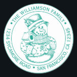 Sticker Rond Vintage Christmas SnowMan Green Ink Adresse de ret<br><div class="desc">autocollant d'adresse de retour de la famille de Noël avec votre nom et adresse en encre verte typographie stylisée avec un joli bonhomme de neige de Noël dessiné à la main sur un arrière - plan blanc. Ajoutez simplement votre nom et votre adresse. Conçu exclusivement pour vous par Happy Dolphin...</div>