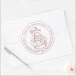 Sticker Rond Vintage Christmas SnowMan Purple Adresse de retour<br><div class="desc">sticker d'adresse de retour de la famille de Noël avec votre nom et adresse en rose violet poussiéreux typographie stylisée avec un joli bonhomme de neige de Noël dessiné à la main sur un arrière - plan blanc. Ajoutez simplement votre nom et votre adresse. Conçu exclusivement pour vous par Happy...</div>