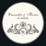 Sticker Rond Vintage Peacocks Monogram Ivory BG<br><div class="desc">Paire de paons vintage avec monogramme - Fond couleur ivoire</div>