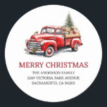 Sticker Rond Vintage Red Truck Christmas Tree Adresse de retour<br><div class="desc">Créez de belles étiquettes d'adresse de retour de Noël avec un camion rouge portant un arbre de Noël et des cadeaux. Personnalisez facilement ces étiquettes de Noël aquarelle avec votre nom et adresse de famille.</div>