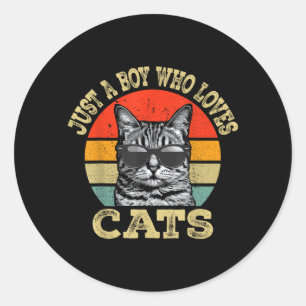 Sticker Rond Vintage Un Garçon Qui Aime Les Chats Garçon Enfant