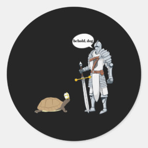 Sticker Rond Voici Chien Drôle Tortue Portant Un Prêtre Casquet