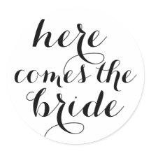 Voici venir la jeune mariée