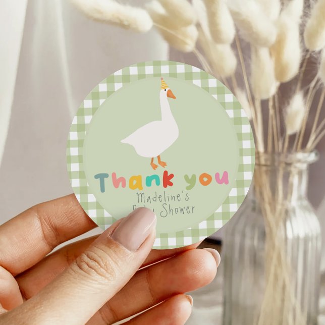Sticker Rond Whimsical Green Gingham Silly Goose Baby Shower (Créateur téléchargé)
