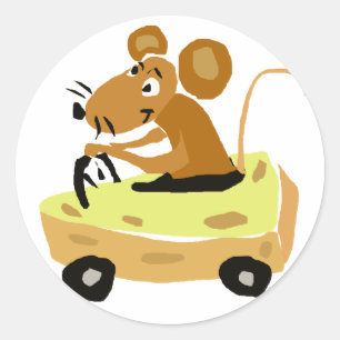 Sticker Rond XX- Souris conduisant un fromage Cartoon de voitur