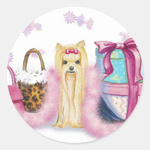 Sticker Rond Yorkie Yorkshire Terrier avec Feather Boa