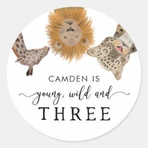 Sticker Rond Young Wild and Three Safari Animaux Anniversaire
