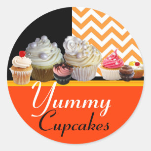 STICKER ROND YUMMY ANNIVERSAIRE CUPCAKES / ORANGE CHEVRON BLANC